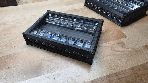 OLDER STYLE SET SCREW TYPE FUSE BLOCKS 8 FUSE GARAGE SALE